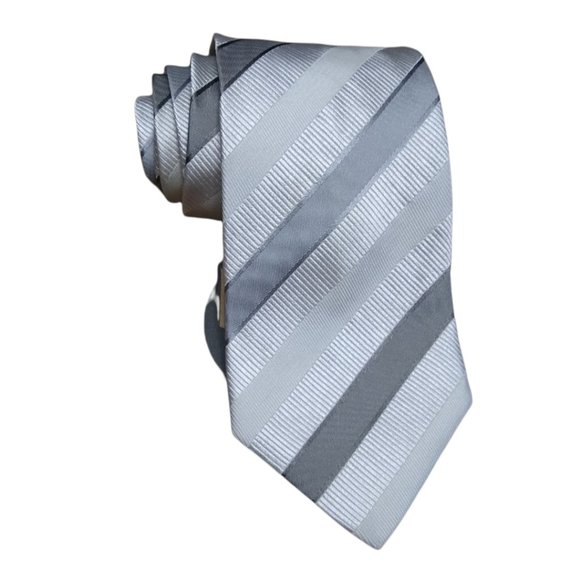 Giorgio Armani Other - Giorgio Armani Neck Tie Silver & Gray